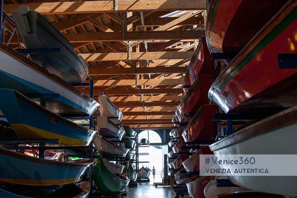 Why the venetian rowing is much more to Venice than what you think it is - Venezia Autentica | Discover and Support the Authentic Venice -