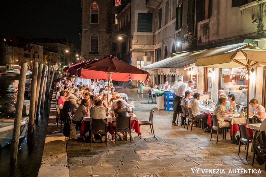 Dehors of the Ristorante Pizzeria Ai Tre Archi in Venice, Italy