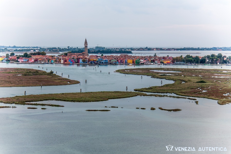 Torcello's bell tower - Venezia Autentica | Discover and Support the Authentic Venice - Due to the continuous arrivals of people fleeing from Altino, the Eastern Roman Empire ordered the construction of a cathedral in 639.