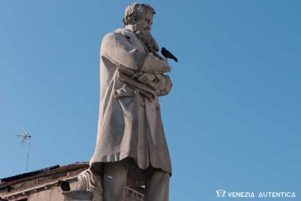 Niccolò Tommaseo in Campo Santo Stefano - Venezia Autentica | Discover and Support the Authentic Venice -