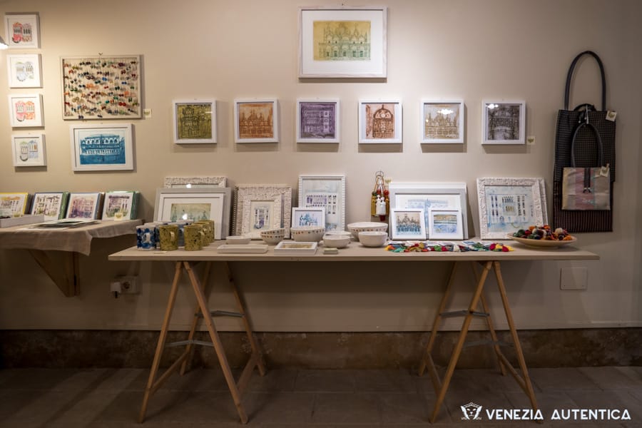 Set of hand crafted porcelain cups and hand made paintings at Chimera by Rigoni Ilaria Agesicora in Venice, Italy