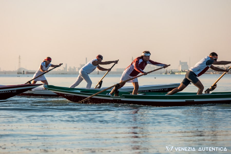 All you need to know about Venetian rowing regattas in Venice - Venezia Autentica | Discover and Support the Authentic Venice - Venice, Culture & Lifestyle: Everything you ever wanted to know about the regattas, the Venetian rowing races in Venice, Italy