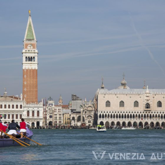 Everything about the fascinating world of Venetian Rowing - Venetian Rowing - Venezia Autentica | Discover and Support the Authentic Venice - Venetian rowing is known as what what gondoliers do. However, there is an entire world and community behind this unique ancient Venetian sport!