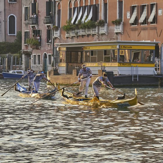Everything about the fascinating world of Venetian Rowing - Venetian Rowing - Venezia Autentica | Discover and Support the Authentic Venice - Venetian rowing is known as what what gondoliers do. However, there is an entire world and community behind this unique ancient Venetian sport!